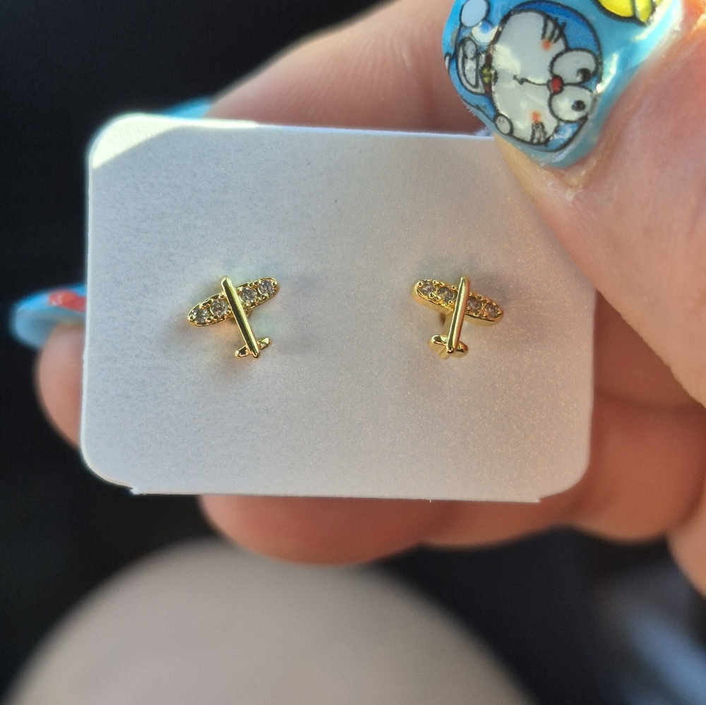 Gold Minimalist X Stud Earrings